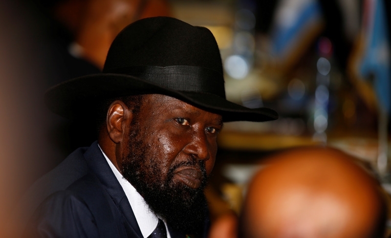 Le président sud-soudanais Saalva Kiir troque son pétrole contre des fournitures.