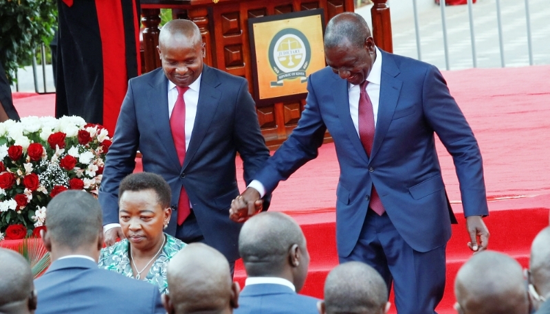 William Ruto et Kithure Kindiki après son investiture comme vice-président, à Nairobi, le 1er novembre 2024.