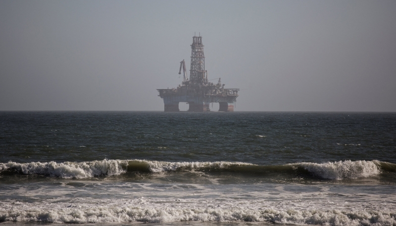 Un rig de forage au large de Walvis Bay, en Namibie.