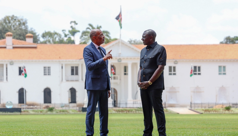 William Ruto et Ariel Henry, le 1er mars 2024, à Nairobi.