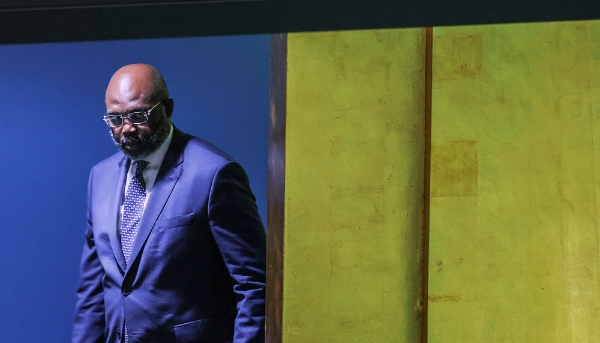 Le président du Liberia, George Weah, arrive à la 78e session de l'Assemblée générale des Nations unies, le 20 septembre 2023.