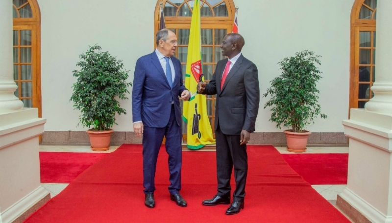 William Ruto rencontre le ministre des affaires étrangères russe, Sergeï Lavrov, à Nairobi, le 29 mai 2023.