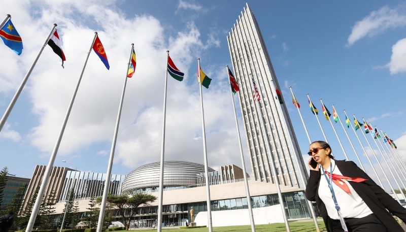 Devant le siège de l'Union africaine, à Addis-Abeba, en Éthiopie, le 17 février 2024.