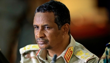 Mohamed Hamdan Dagalo, alias Hemeti, commandant des forces paramilitaires de soutien rapide du Soudan à Khartoum, le 8 juin 2022.