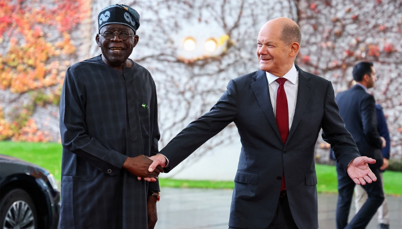 Le président nigérian, Bola Ahmed Tinubu, et le chancelier allemand, Olaf Scholz, à Berlin, le 20 novembre 2023.