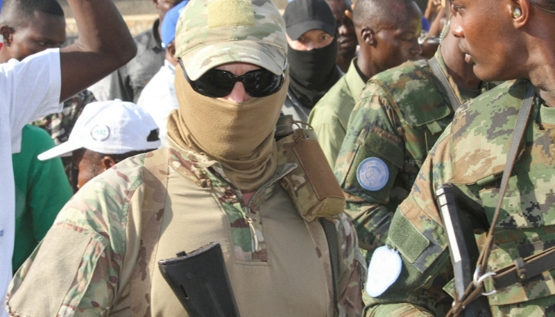 Un membre du groupe paramilitaire russe Wagner, le 16 juillet 2023 à Bangui.