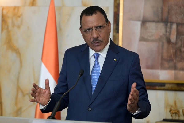 Le président du Niger, Mohamed Bazoum, lors de sa visite à Abidjan le 23 juin 2022.