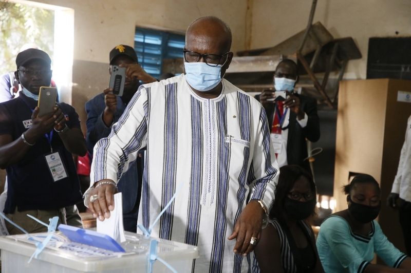 Le président burkinabè Roch Marc Christian Kaboré a été réélu le 22 novembre 2020.